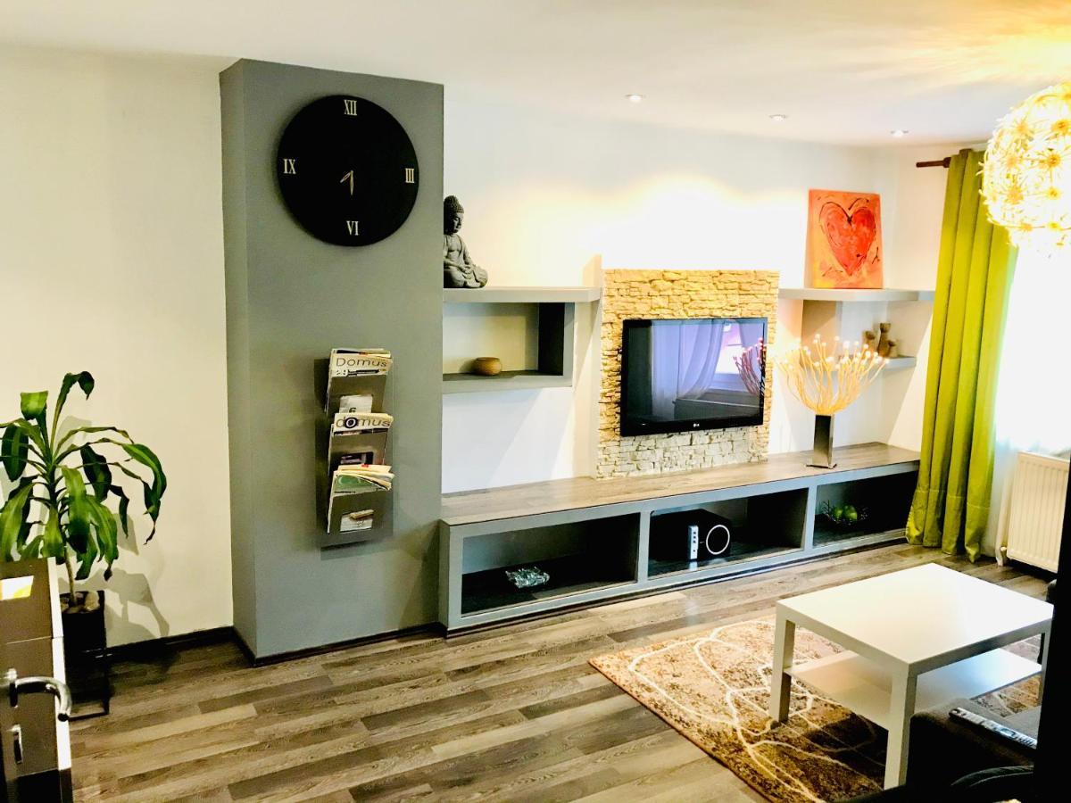 Zuzu'S Home Rîşnov Екстериор снимка