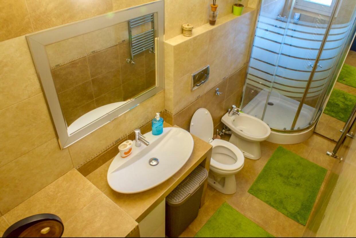 Zuzu'S Home Rîşnov Екстериор снимка
